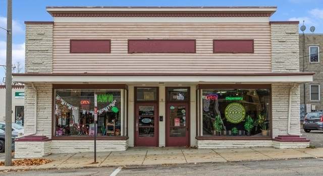Photo of 114-118 E Calhoun St, Woodstock, IL 60098