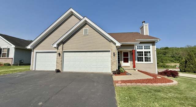 Photo of 2123 Maxine Ln, Rockford, IL 61102