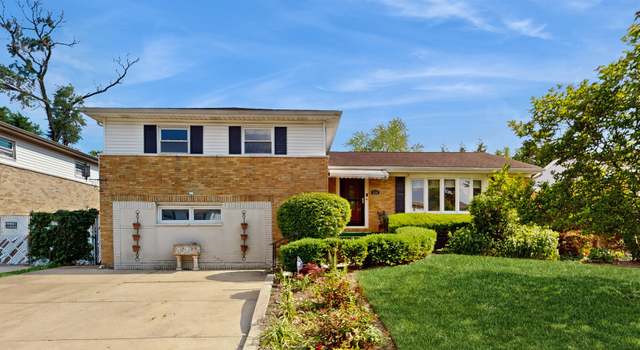 Photo of 270 Concord Dr, Melrose Park, IL 60160