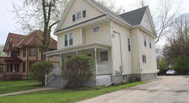 Photo of 710 N State St, Belvidere, IL 61008