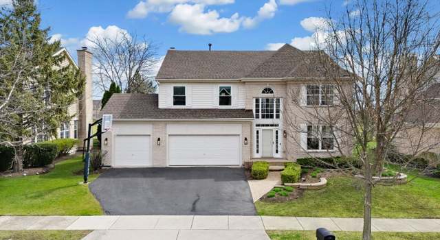 Photo of 1353 Maidstone Dr, Vernon Hills, IL 60061