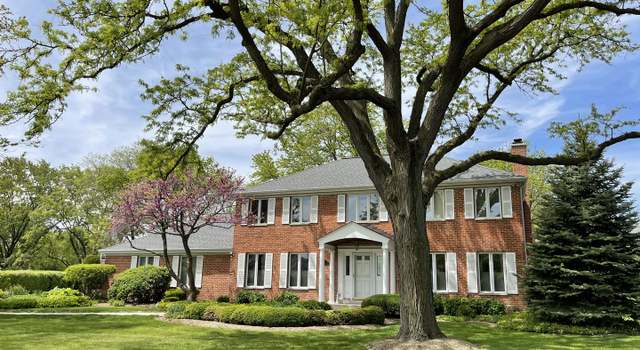 Photo of 6 Kingsbury Ct, Oak Brook, IL 60523