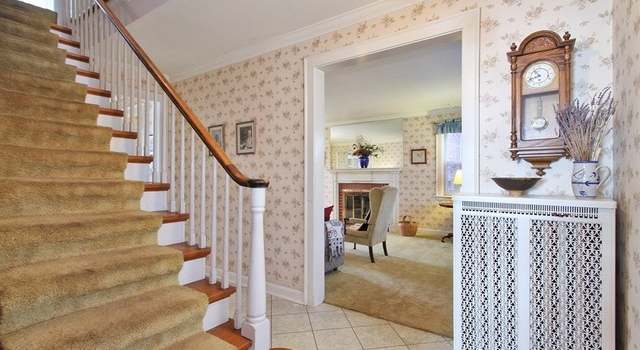 Photo of 109 Elmore St, Park Ridge, IL 60068