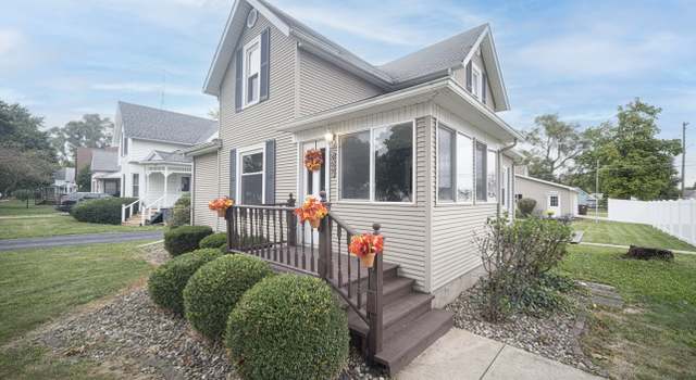 Photo of 309 W Beaver St, Saint Anne, IL 60964