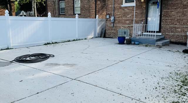 Photo of 8355 S Hoyne Ave, Chicago, IL 60620