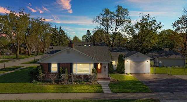 Photo of 2 S Elm St, Mount Prospect, IL 60056