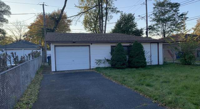 Photo of 14212 Manistee Ave, Burnham, IL 60633