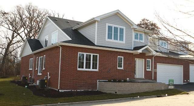 Photo of 504 Prairie Crossing Dr, New Lenox, IL 60451