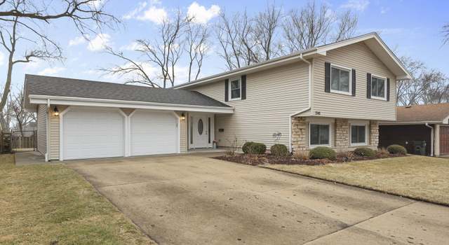 Photo of 1345 Blair Ln, Hoffman Estates, IL 60169