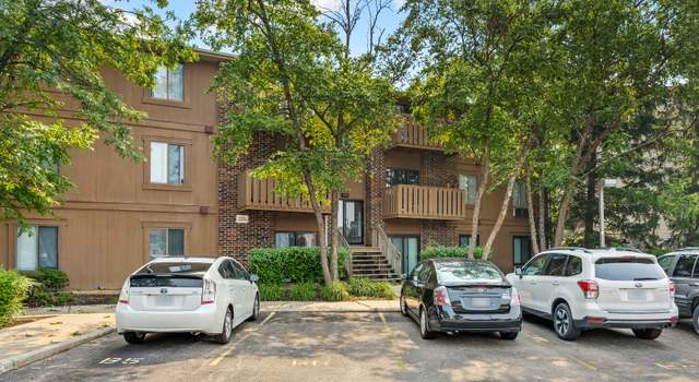 Photo of 1081 Rodenburg Rd #105, Roselle, IL 60172