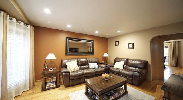 Photo of 3145 N Nagle Ave, Chicago, IL 60634