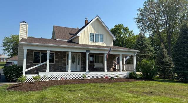 Photo of 2112 Church St, Johnsburg, IL 60051