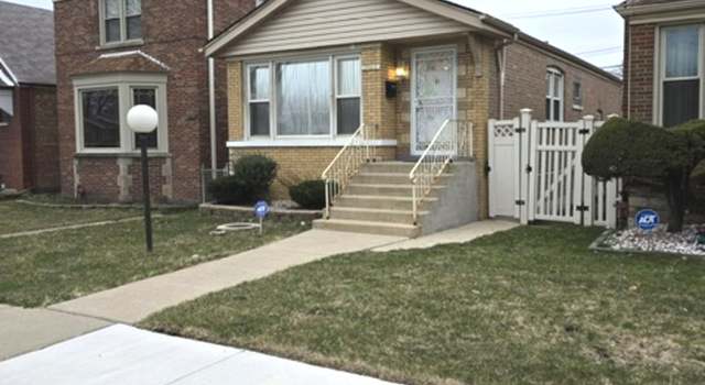 Photo of 8942 S Cornell Ave, Chicago, IL 60617