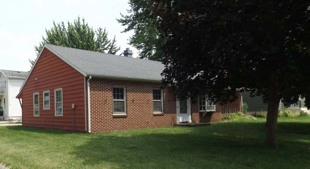 Photo of 1412 11th Ave, Sterling, IL 61081