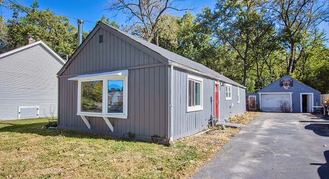 Property at 3012 Oakwood Ave, McHenry, IL 60051, 2 beds, 1 bath