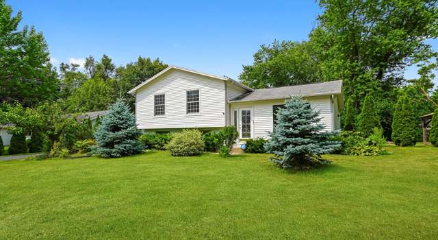 Photo of 36896 N James Dr, Lake Villa, IL 60046
