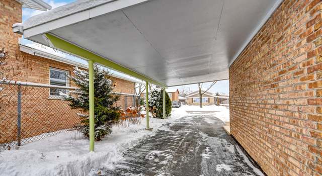 Photo of 3650 W Benck Dr, Alsip, IL 60803