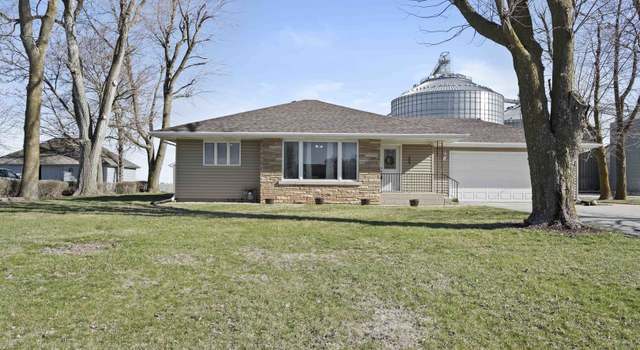 Photo of 209 W Main St, Ashkum, IL 60911