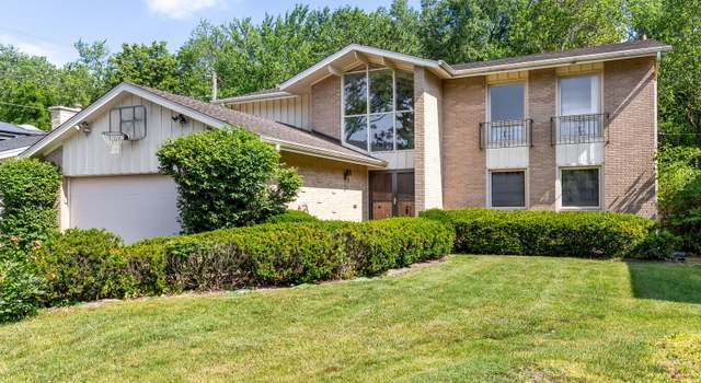 Property at 3528 Riverside Dr, Wilmette, IL 60091, 4 beds, 3.5 baths