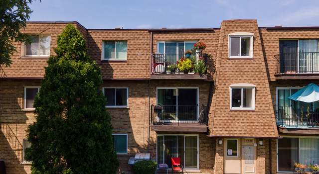 Photo of 9436 Bay Colony Dr Unit 2W, Des Plaines, IL 60016