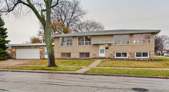 Photo of 7615 Churchill St, Morton Grove, IL 60053