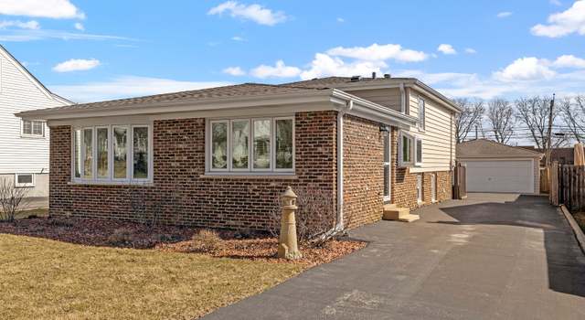 Photo of 3919 N Lincoln St, Westmont, IL 60559