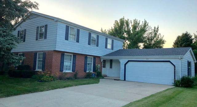 Photo of 921 Iroquois Ave, Naperville, IL 60563