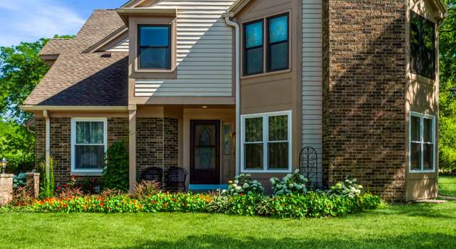 Photo of 75 Willow Pkwy, Buffalo Grove, IL 60089