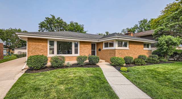 Photo of 807 S Saylor Ave, Elmhurst, IL 60126