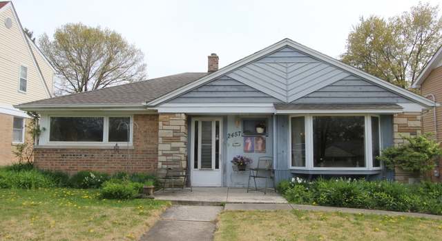 Photo of 2457 Hawthorne Rd, Homewood, IL 60430