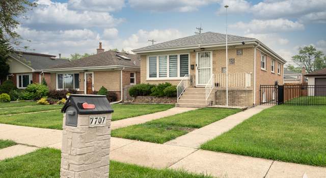 Photo of 7707 Moody Ave, Burbank, IL 60459