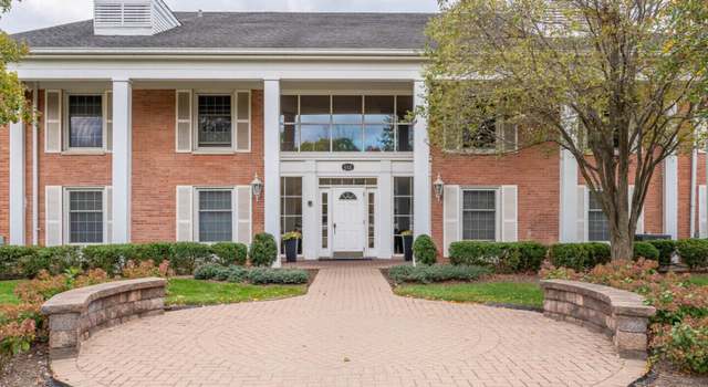 Photo of 112 Carriage Way Dr Unit 205A, Burr Ridge, IL 60527