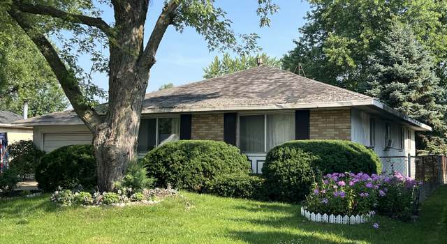 Property at 813 Stowell Ave, Streamwood, IL 60107, 3 beds, 1.5 baths