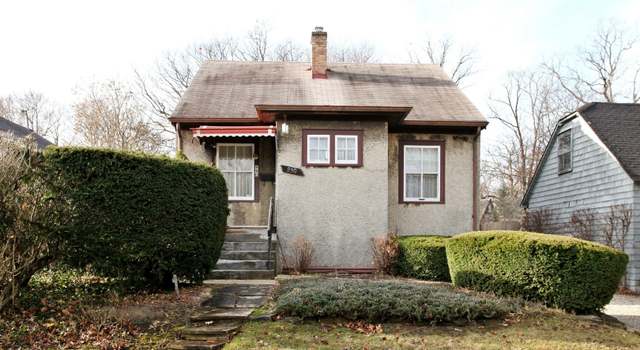 Photo of 990 Burton Ave, Highland Park, IL 60035
