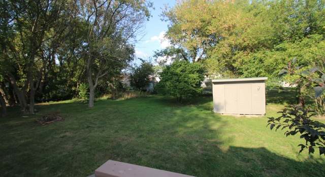 Photo of 306 SW Benedict Dr, Poplar Grove, IL 61065