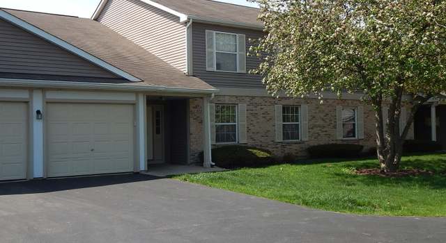Photo of 1012 Lincolnshire Ct Unit B, Elgin, IL 60120