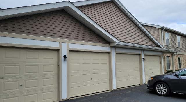 Photo of 1012 Lincolnshire Ct Unit B, Elgin, IL 60120