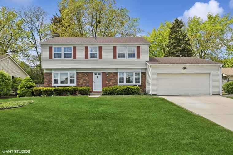 Photo of 751 Essington Ln Buffalo Grove, IL 60089