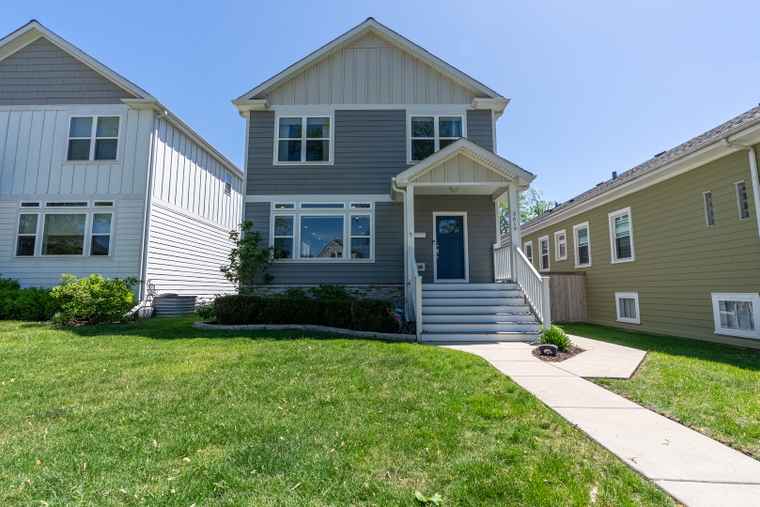 Photo of 3619 Prairie Ave Brookfield, IL 60513