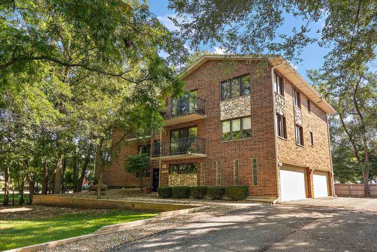 Photo of 12117 S Nagle Ave Unit 2N Palos Heights, IL 60463