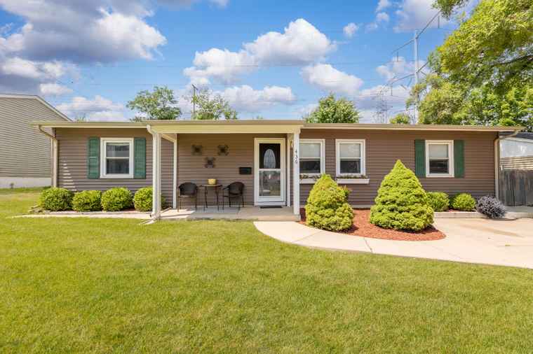 Photo of 436 Montrose Dr Romeoville, IL 60446