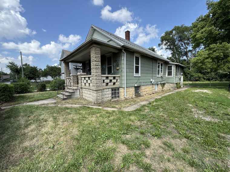 Photo of 530 Water St Joliet, IL 60436