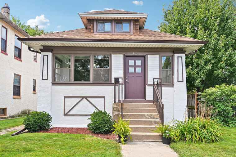 Photo of 1169 Lyman Ave Oak Park, IL 60304