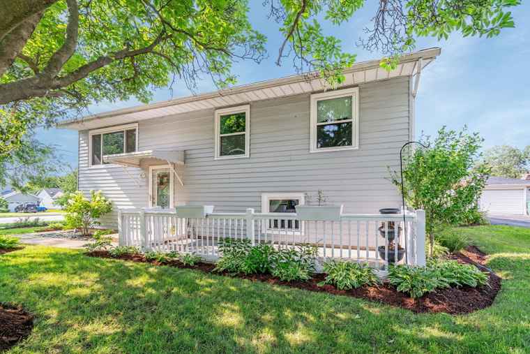 Photo of 1102 Basin Dr Lockport, IL 60441