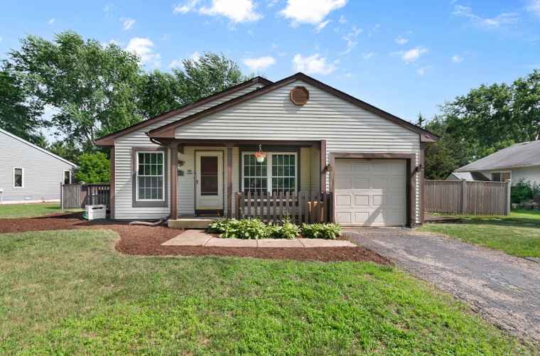 Photo of 1944 Navarone Dr Naperville, IL 60565