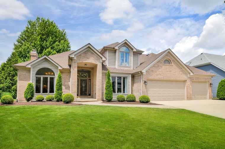 Photo of 1514 Fargo Blvd Geneva, IL 60134
