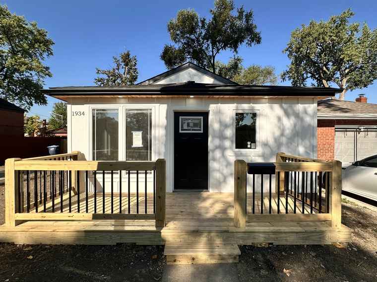 Photo of 1934 S 20th Ave S Maywood, IL 60153