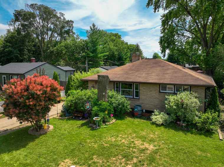 Photo of 511 Crystal Ave South Elgin, IL 60177