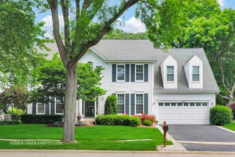Photo of 400 Adare Dr Cary, IL 60013