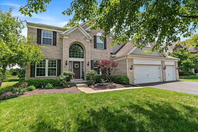 Photo of 3512 Chancery Ln Carpentersville, IL 60110